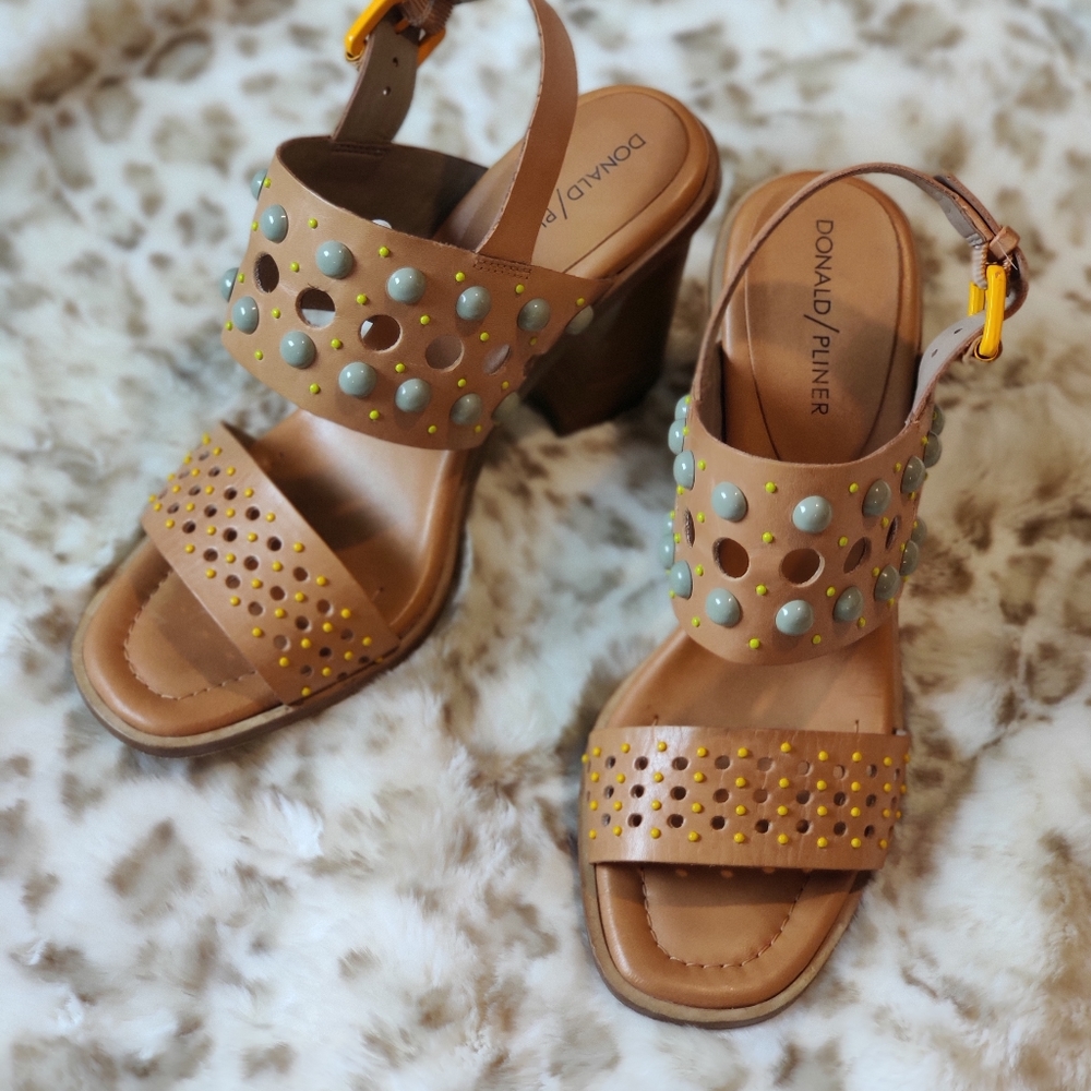Donald J. Pliner Estee Block Heel Sandals Size 7.5M - Picture 2 of 13